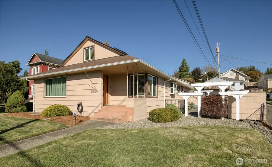 418 W 6th Street, Aberdeen, WA 98520 - #3