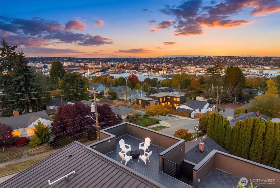 2815 W Elmore Street, Seattle, WA 98199 - #2