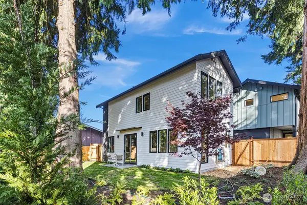 12841 NE 112th Street, Kirkland, WA 98033