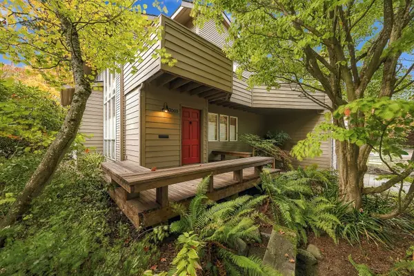 3003 35th Avenue W, Seattle, WA 98199