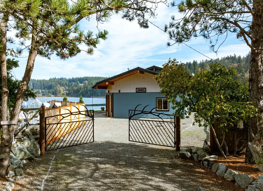 8051 Sandy Hook Drive, Clinton, WA 98236 - #3