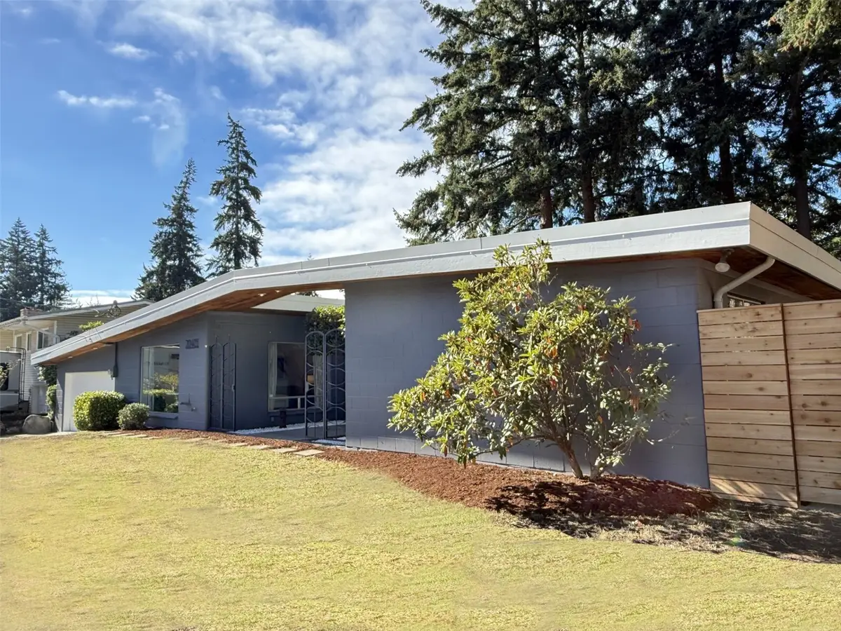 20405 3rd Avenue S, Seattle, WA 98198 - #1