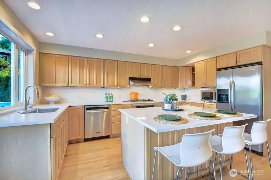 4030 26th Avenue W, Seattle, WA 98199 - #2