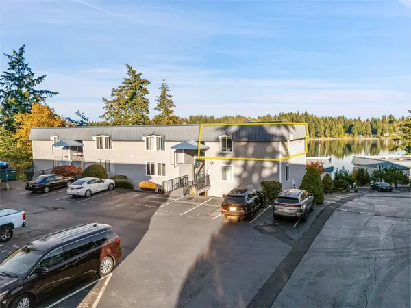 924 Shorewood Drive #B-21, Bremerton, WA 98312