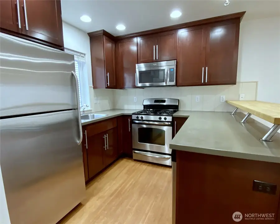 662 NE 40th Street, Seattle, WA 98105 - #3