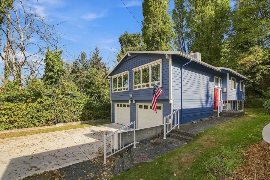 9526 4th Avenue Ne, Seattle, WA 98115 - #2