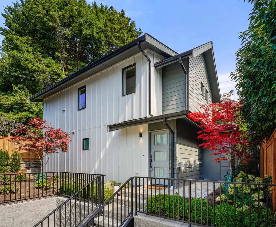 6030 41st Avenue Ne, Seattle, WA 98115 - #2