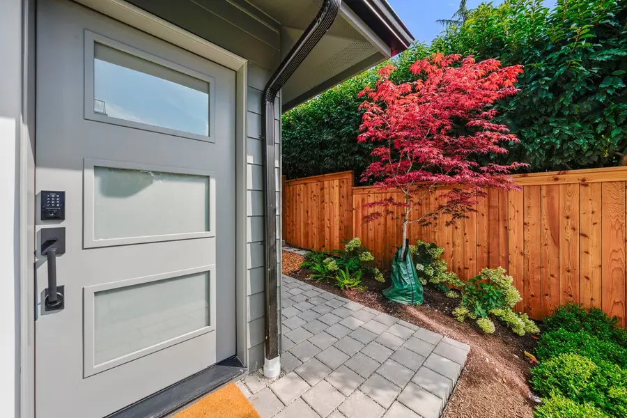 6030 41st Avenue Ne, Seattle, WA 98115 - #3