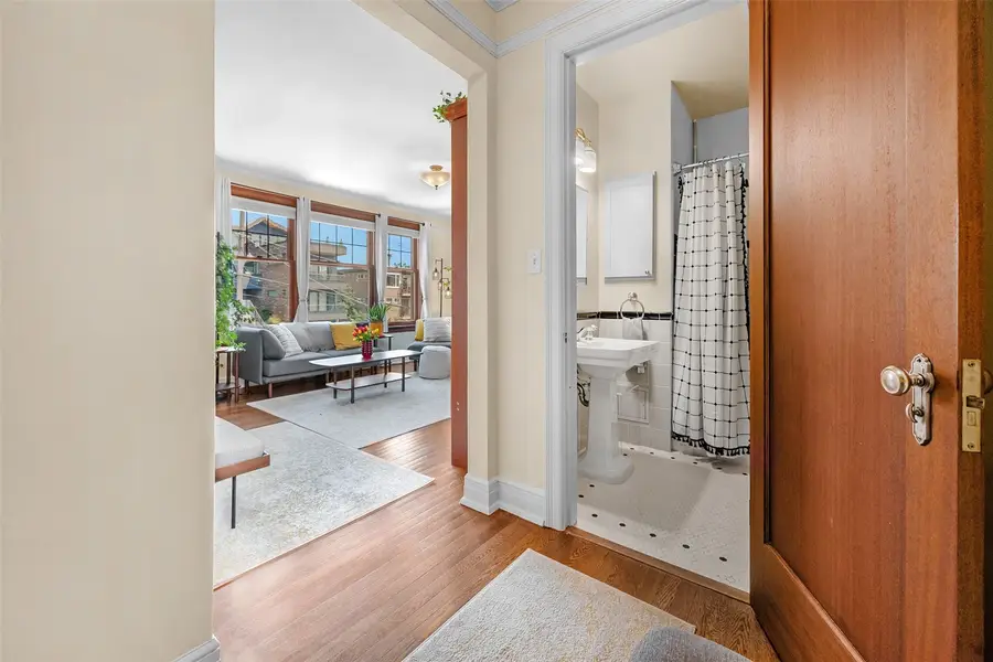 405 Prospect Street #102, Seattle, WA 98109 - #3