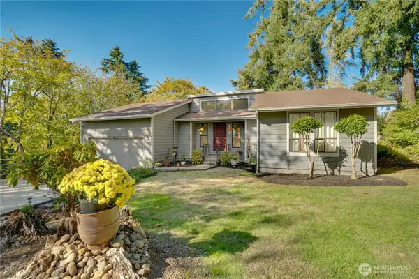 907 Powell Street, Steilacoom, WA 98388