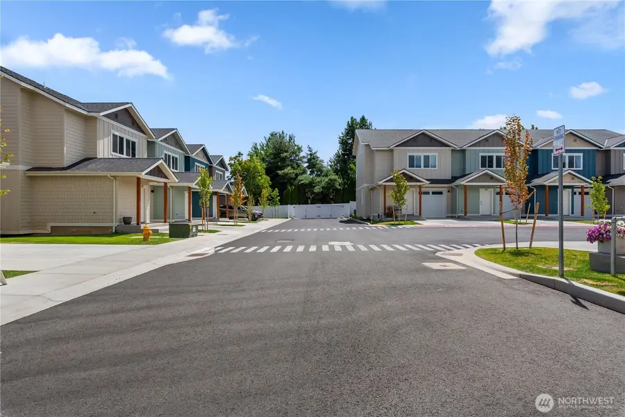 1030 Finch Lane #C4, Wenatchee, WA 98801 - #2