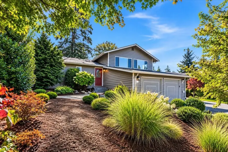 915 S 261st Place, Des Moines, WA 98198 - #2