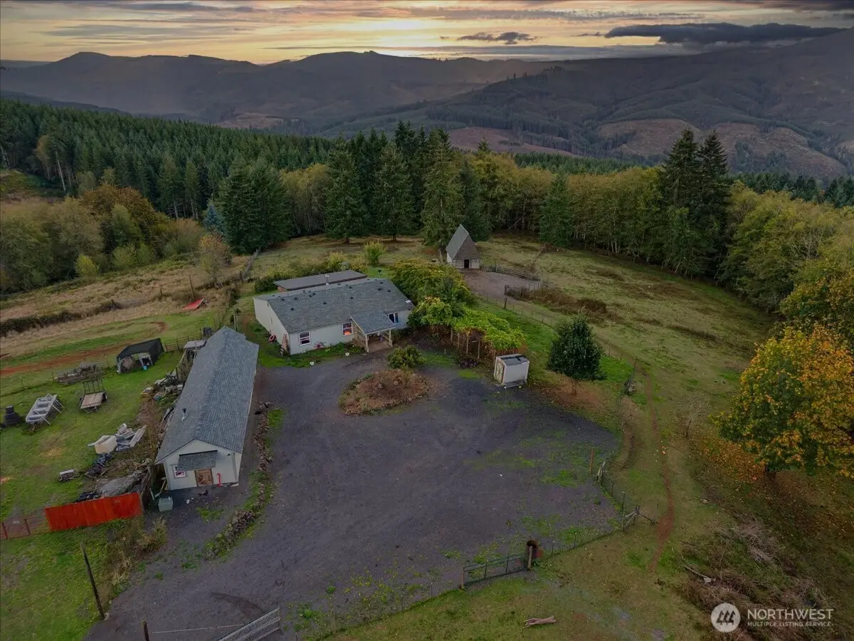 424 Maranatha Road, Kelso, WA 98626 - #1