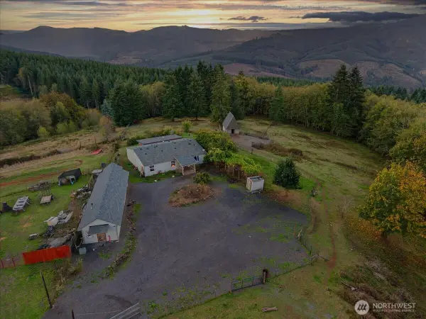 424 Maranatha Road, Kelso, WA 98626
