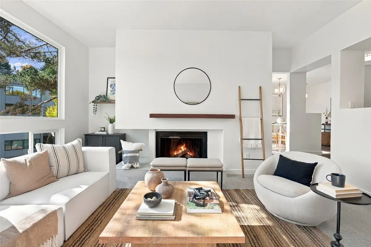 2500 W Manor Place #318, Seattle, WA 98199 - #1