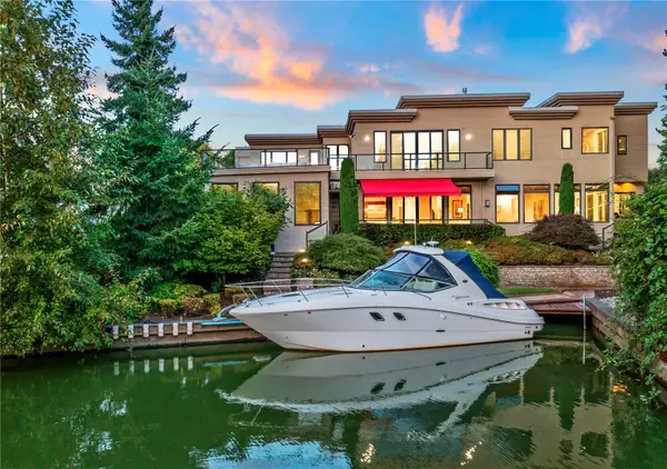 2 Crescent Key Se, Bellevue, WA 98006