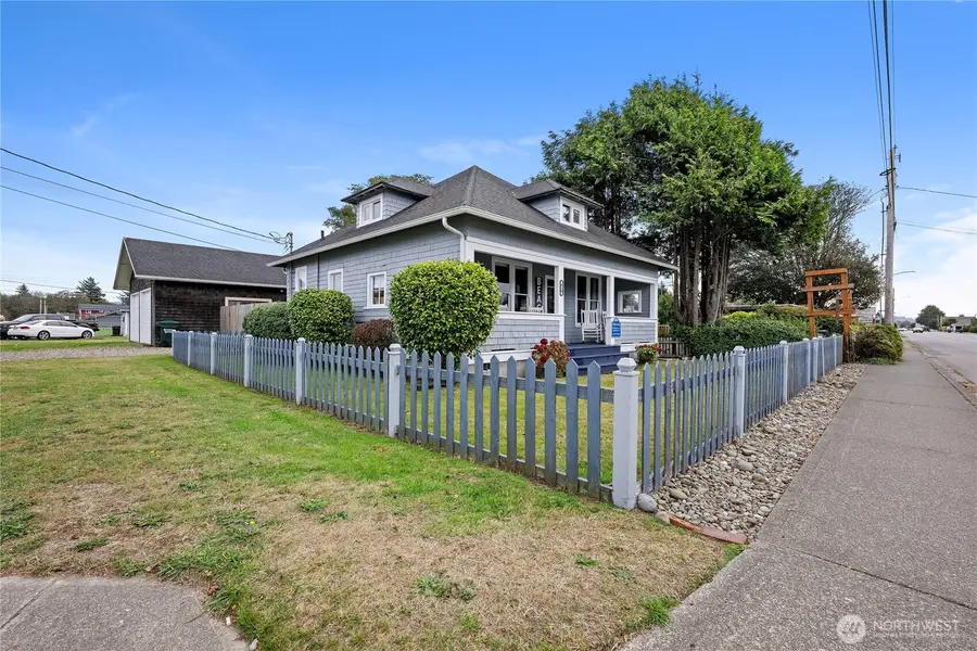 810 Pacific Avenue N, Long Beach, WA 98631 - #2