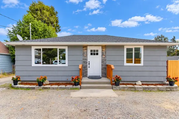 7827 S G Street, Tacoma, WA 98408