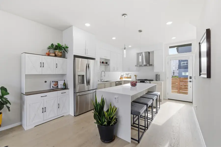 901 28th Avenue S #B, Seattle, WA 98144 - #2
