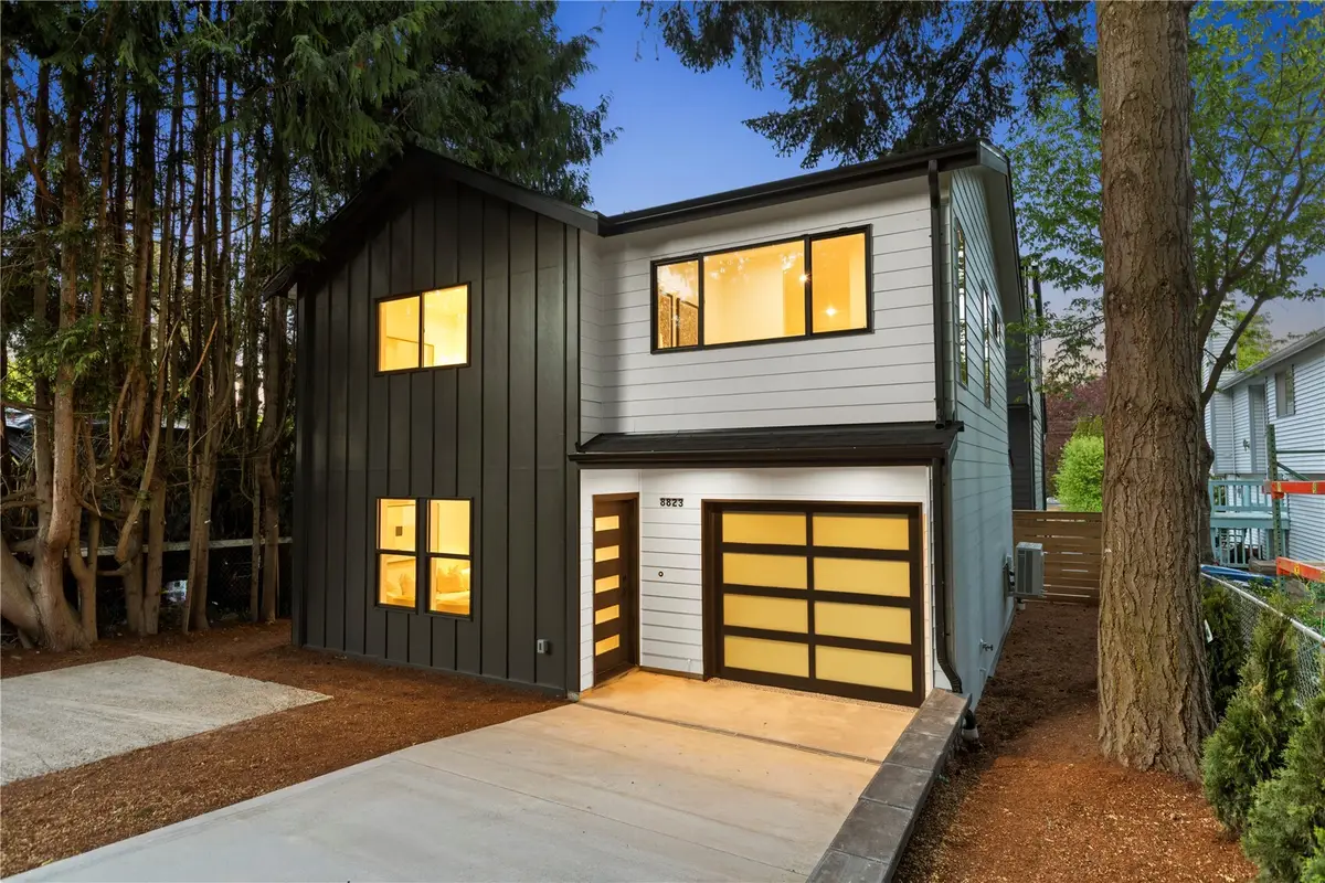 8823 Dibble Avenue Nw, Seattle, WA 98117 - #1