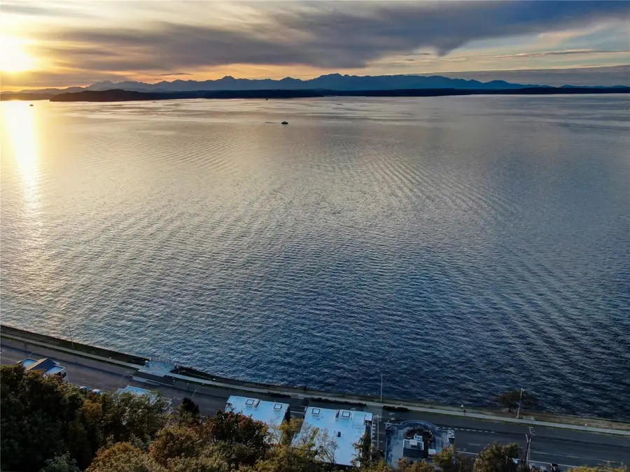 1388 Alki Avenue Sw #202, Seattle, WA 98116 - #2