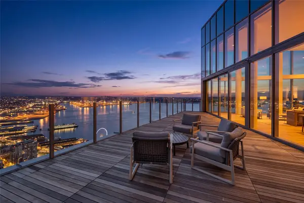 121 Stewart Street #501, Seattle, WA 98101