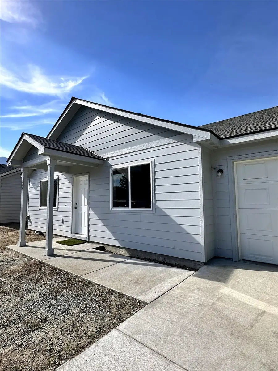 246 Beach Street, Pateros, WA 98846 - #3