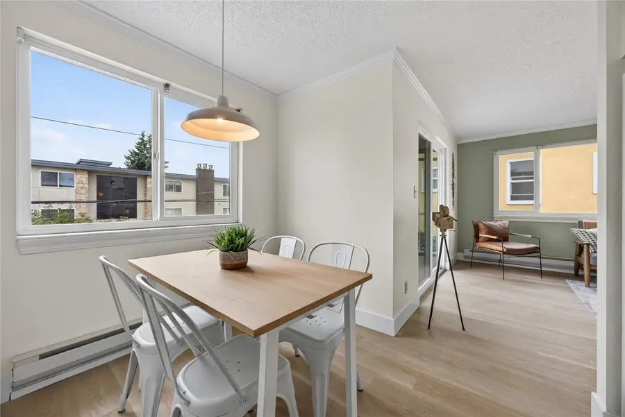 506 N 45th Street #302, Seattle, WA 98103 - #3