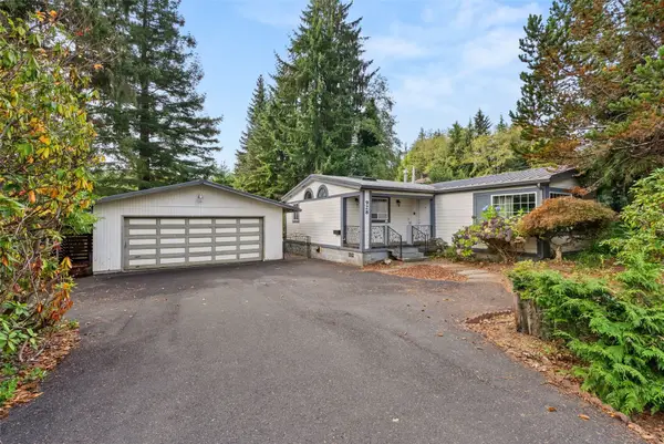 928 Jackson Avenue, Raymond, WA 98577