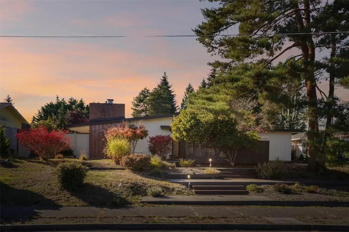 3211 Viewcrest Drive Ne, Bremerton, WA 98310 - #1