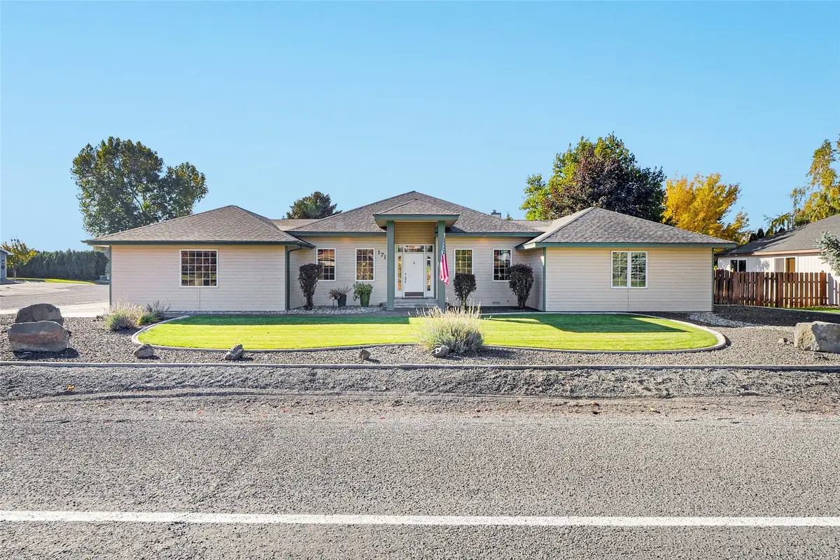 1713 NE Fairway Drive, Moses Lake, WA 98837 - #1