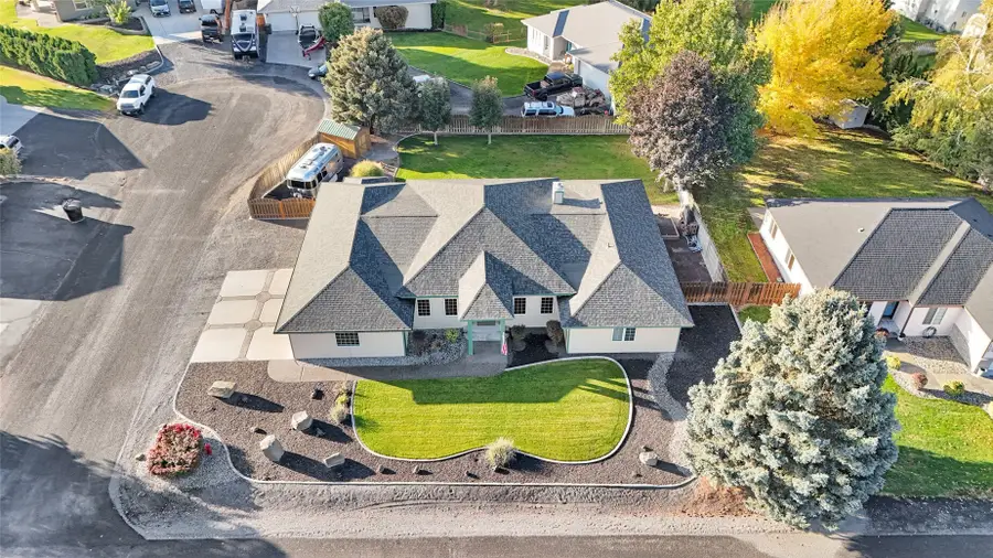 1713 NE Fairway Drive, Moses Lake, WA 98837 - #2