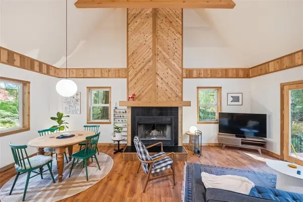 7480 Glacier Springs Drive, Deming, WA 98244