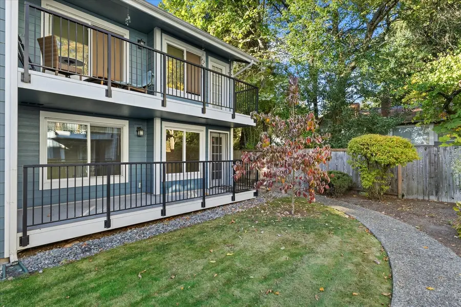 12526 SE 32nd Street #30, Bellevue, WA 98005 - #2