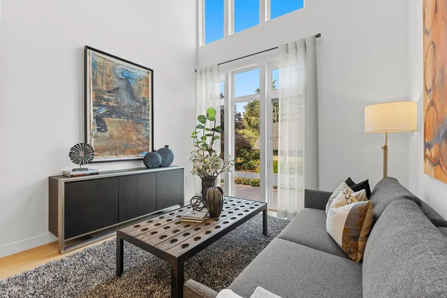 222 10th Avenue E #D, Seattle, WA 98102 - #3