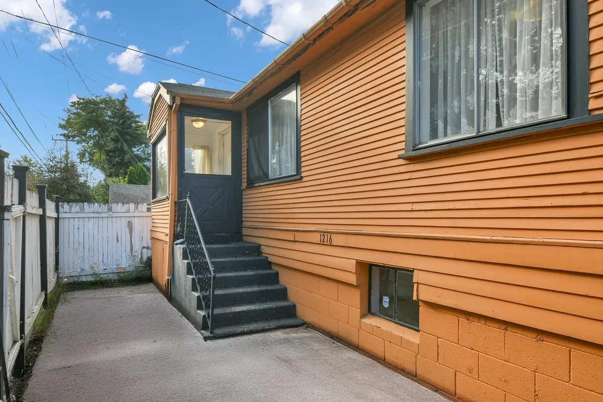 1216 N 103rd Street, Seattle, WA 98133 - #1