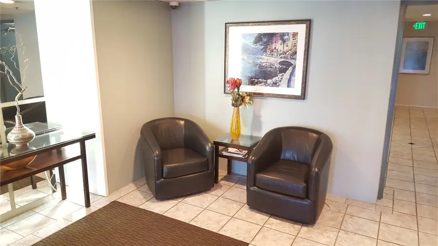 530 Melrose Avenue E #501, Seattle, WA 98102 - #3