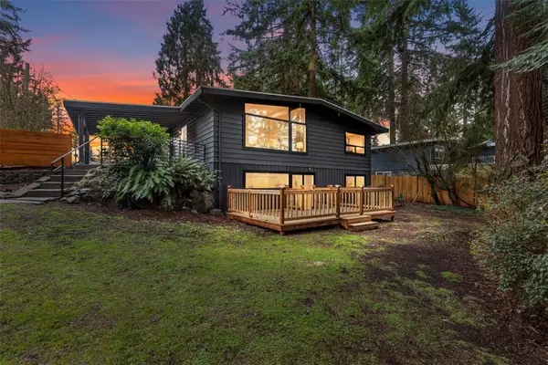 3901 151st Avenue Se, Bellevue, WA 98006