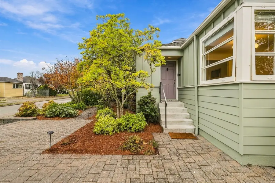8008 21st Avenue Nw, Seattle, WA 98117 - #3