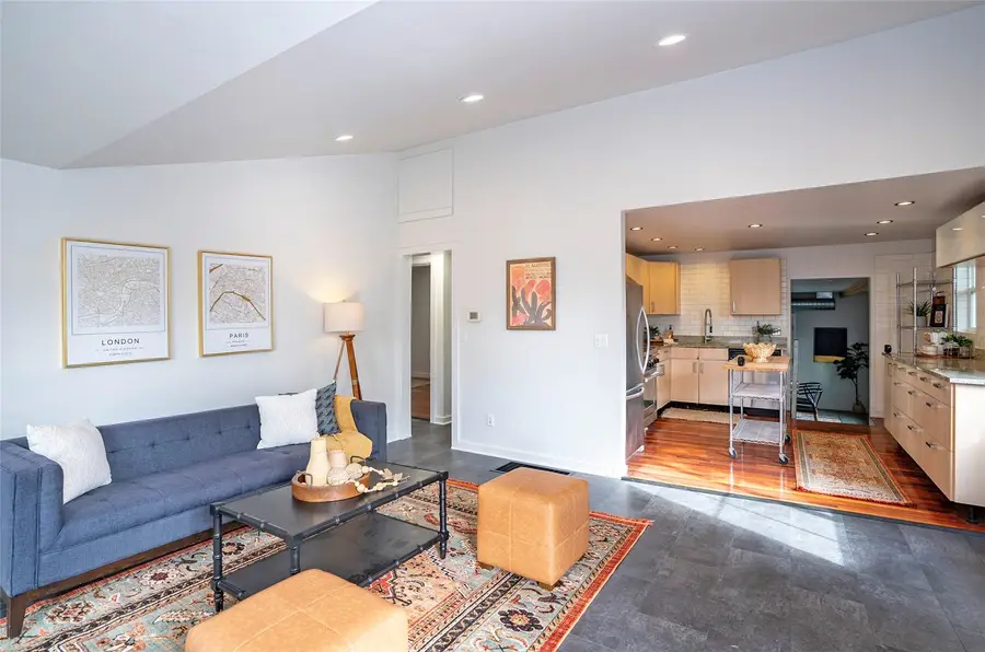 8738 Hamlet Avenue S, Seattle, WA 98118 - #2