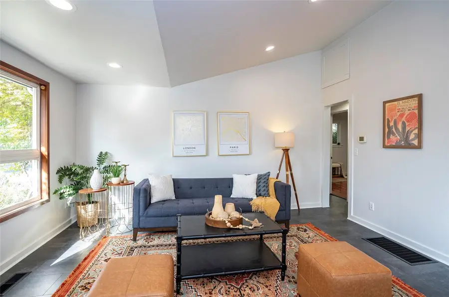8738 Hamlet Avenue S, Seattle, WA 98118 - #3
