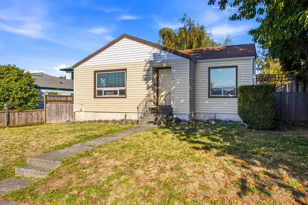 2114 Parker Place, Bremerton, WA 98310