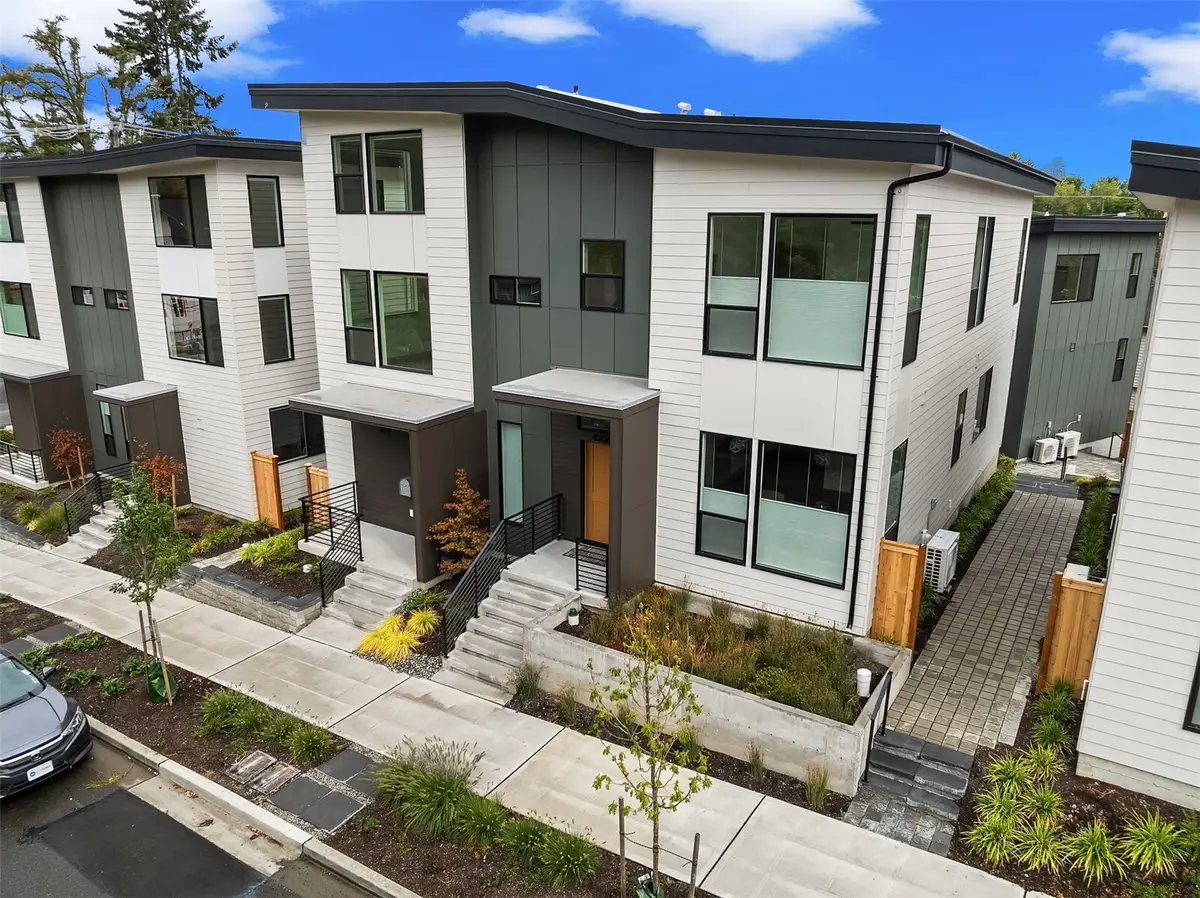 4106 30th Avenue S, Seattle, WA 98108 - #1