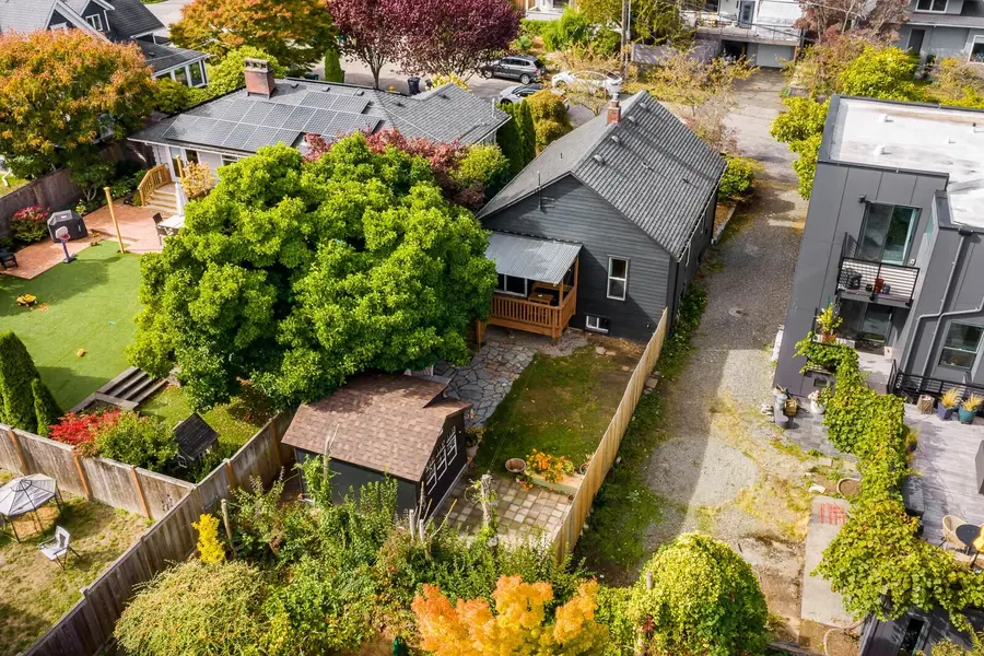 4430 29th Avenue W, Seattle, WA 98199 - #3