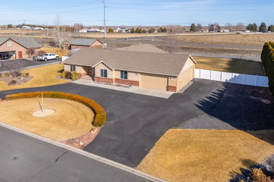 5766 NE Ridgeview Drive Loop, Moses Lake, WA 98837 - #3