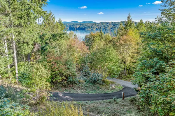 50 N Rustic Ridge Drive, Lilliwaup, WA 98555