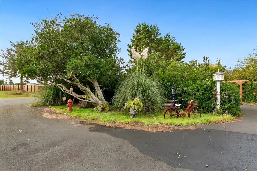 330 Otsego Street Sw, Ocean Shores, WA 98569 - #2