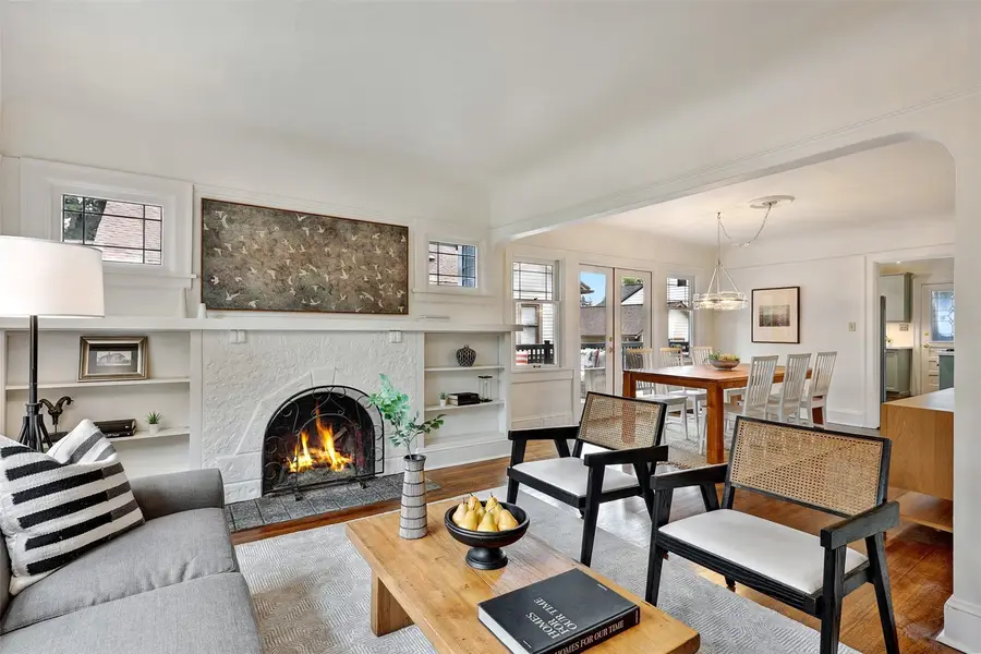 2305 NW 85th Street, Seattle, WA 98117 - #3