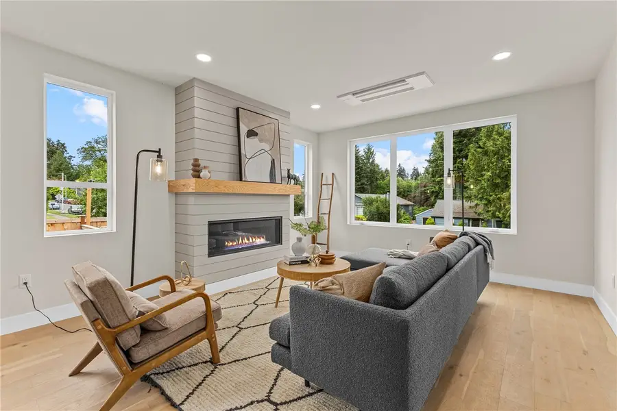 11709 Roosevelt Way Ne, Seattle, WA 98125 - #2