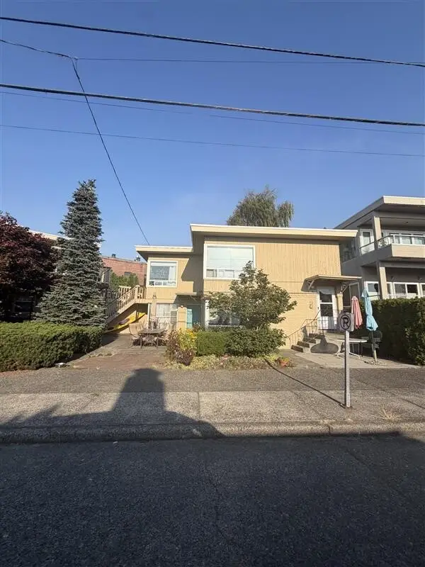 2352 Alki Avenue Sw, Seattle, WA 98116 - #3